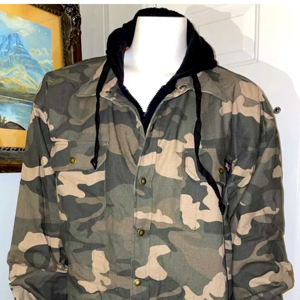 Gently used Dickies Hooded insulated jacket